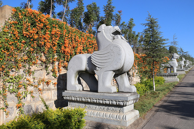 昆明青龙艺术陵园图片10